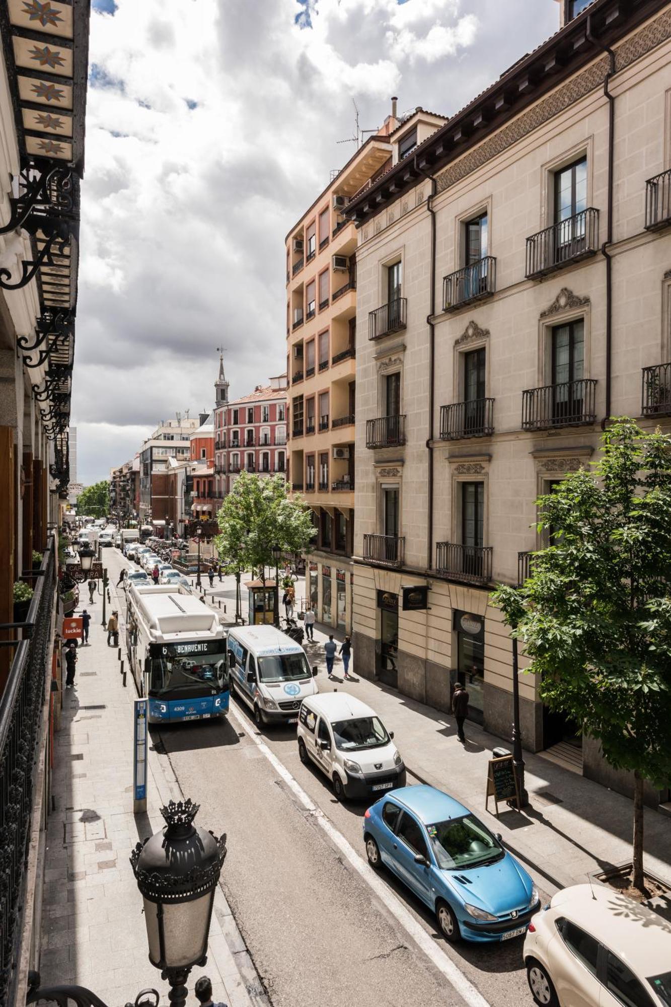 Atocha Corner - Barrio De Las Letras Madrid Exterior photo